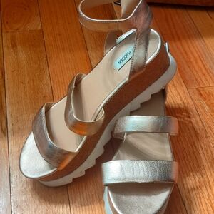 Golden Platform sandals. Steve Madden Size 11